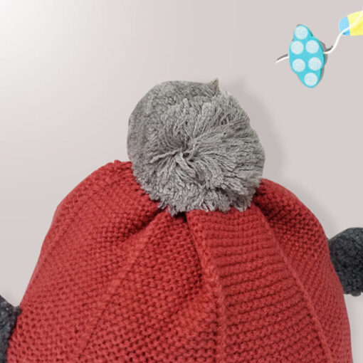 StarAndDaisy Kids Winter Cap (Upto 4 years kids – Maroon & Grey) - Image 4