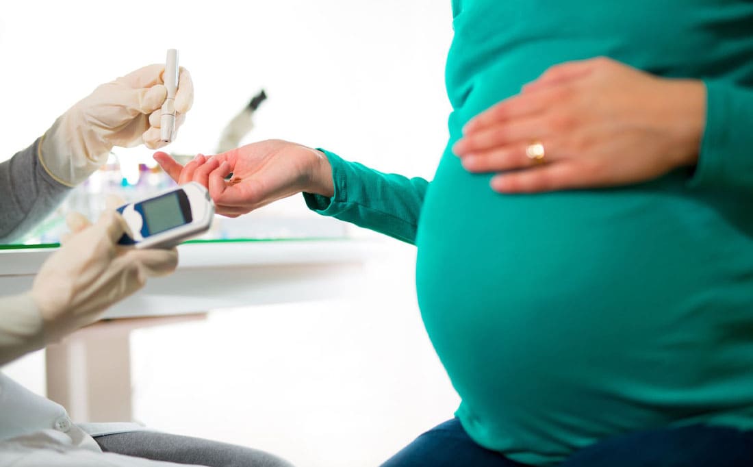 Builds the gamble of gestational diabetes, gestational diabetes, Risks of smoking during pregnancy, Smoking during pregnancy