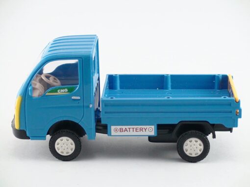 Centy Toys A Model Of Tata Ace CNG Cargo (Mini Truck) 3.7 X 5.3 X 6.4 cm, Weight: 160 g (Assorted Color & Prints) - Image 5