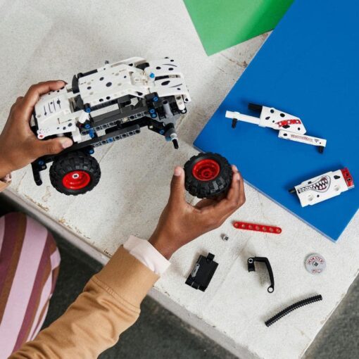 Lego Technic 42150 - Image 3