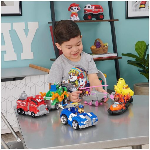 Paw Patrol, Rocky Deluxe Movie Transforming Toy Car with Collectible Action Figure, Kids Toys for Ages 3 and up, Multicolor - Image 6
