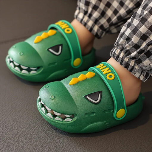 StarAndDaisy Dinosaur Clogs for Kids with Comfortable Back Straps Strips, Lightweight & Non-Slip 3-9 years - JH-990-GREEN - Image 6
